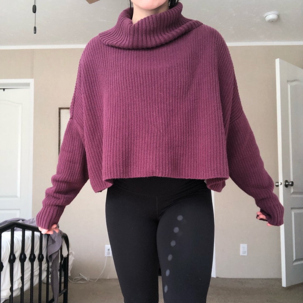 Cropped sweater